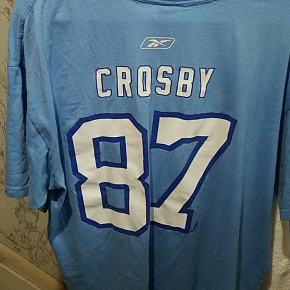 Amazing authentic CROSBY t-shirt - Picture 2 of 3